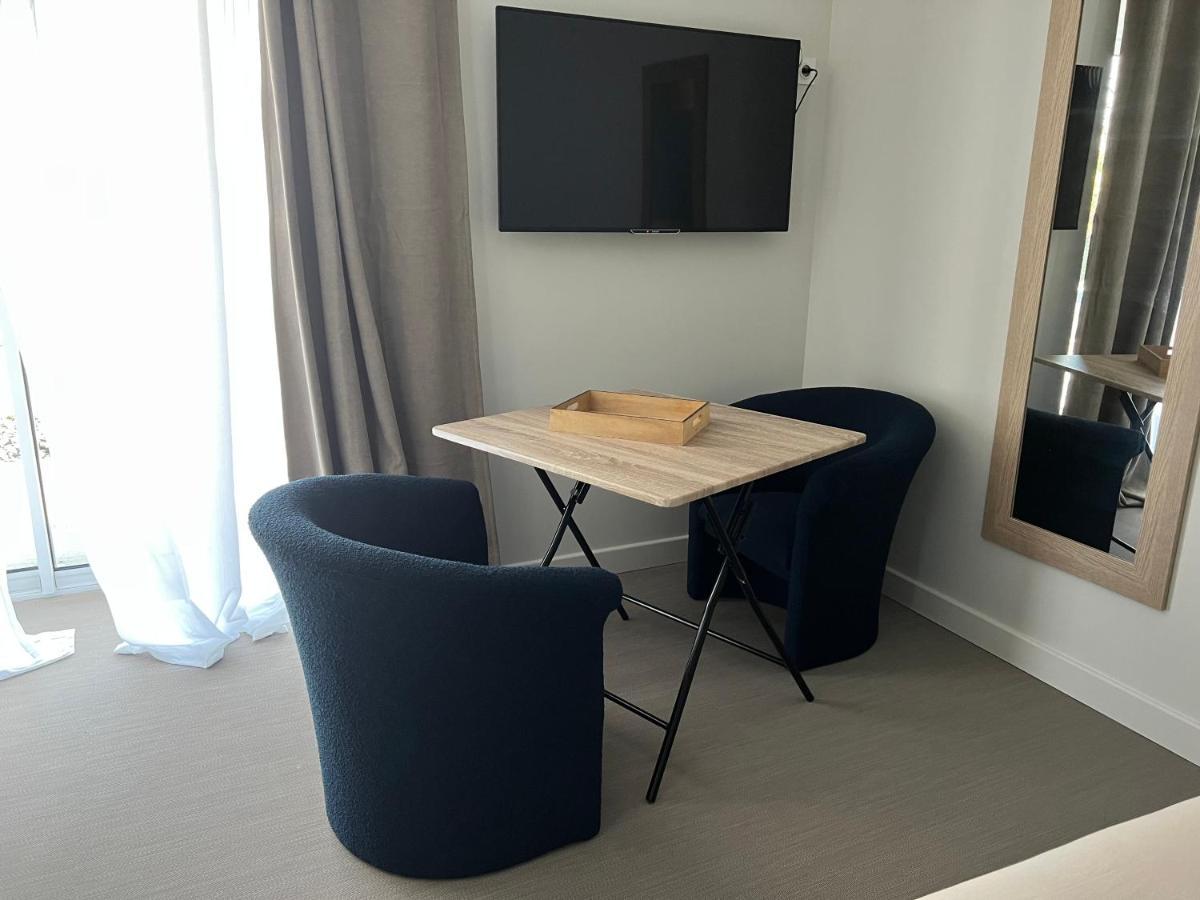 Chambre Privatisee L'Ermitage Vue Sur La Mayenne Château-Gontier Buitenkant foto