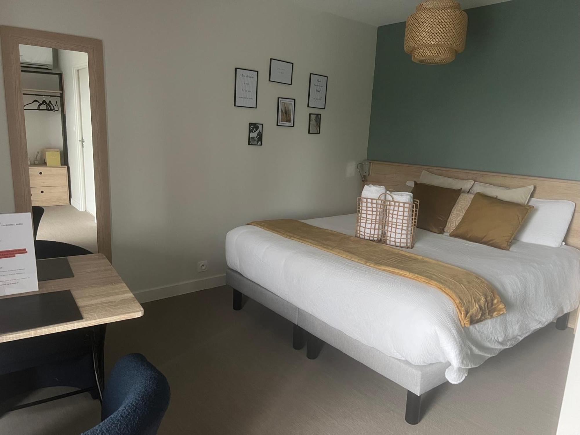 Chambre Privatisee L'Ermitage Vue Sur La Mayenne Château-Gontier Buitenkant foto
